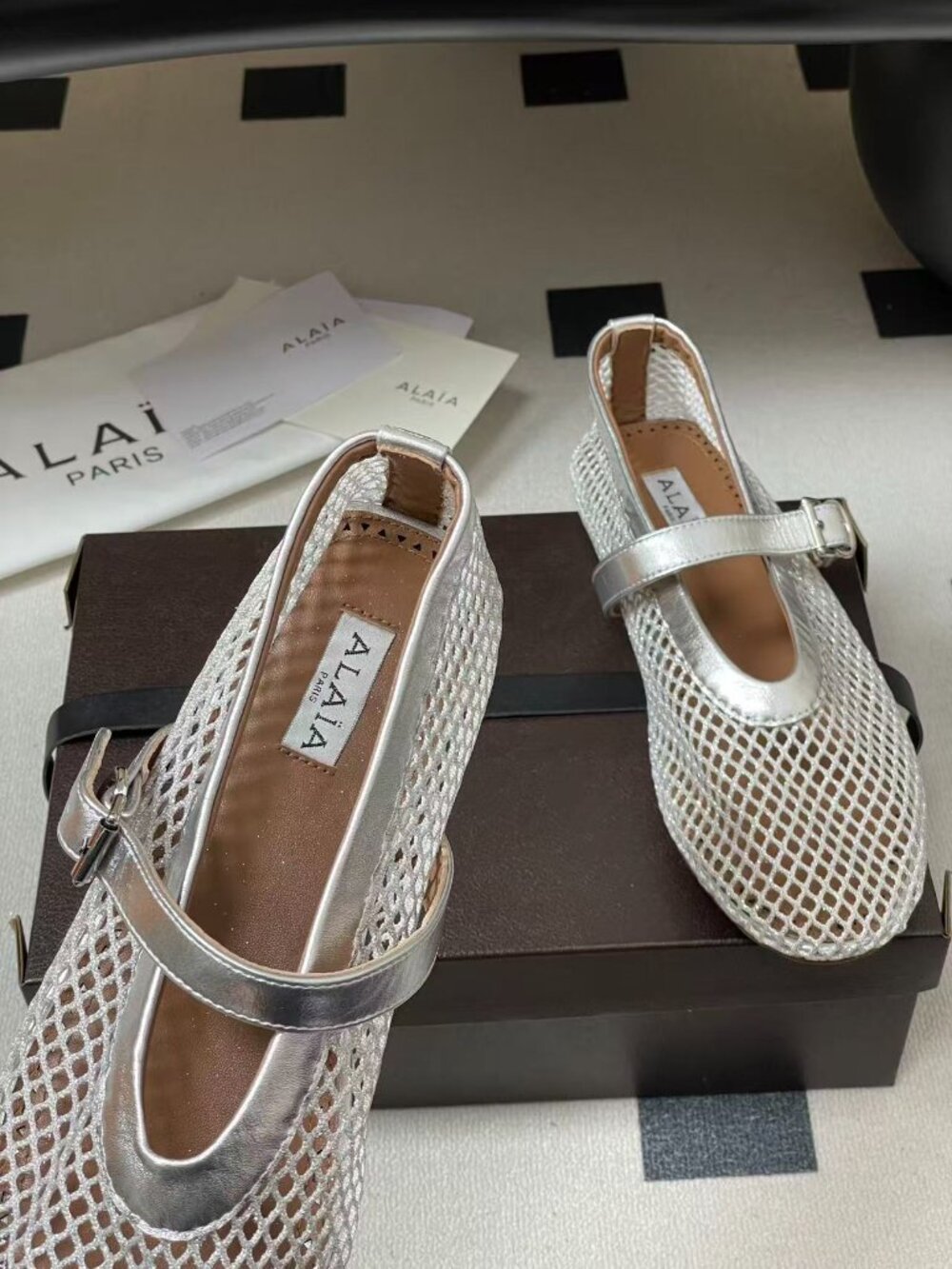 Alaia Runway Style Flat Ballet Flats - Picture 5 of 6
